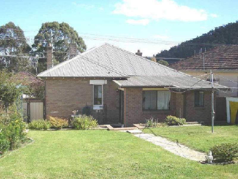 25 Sandford Avenue, Lithgow NSW 2790