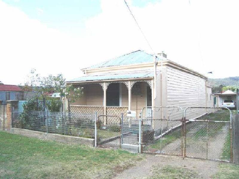 13 Geordie Street, Lithgow NSW 2790