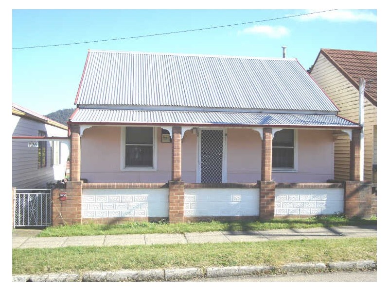 126 Inch Street, Lithgow NSW 2790