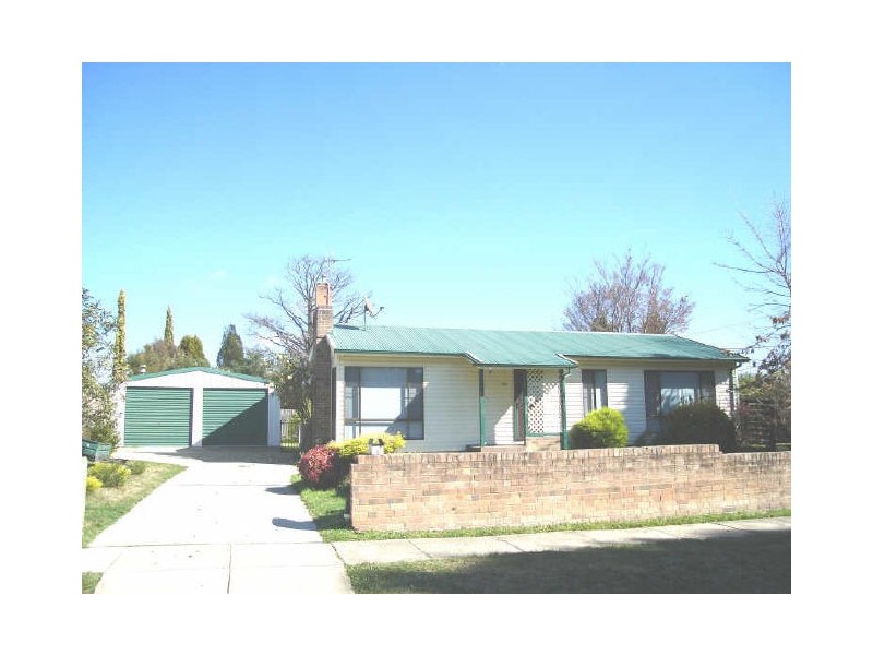 6 Finlay Avenue, Lithgow NSW 2790