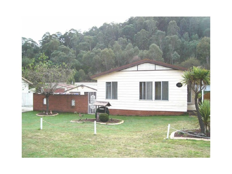 104 Sandford Avenue, Lithgow NSW 2790