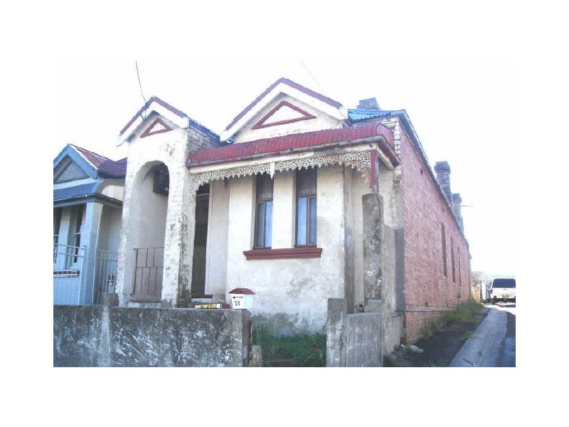 51 Railway Parade, Lithgow NSW 2790