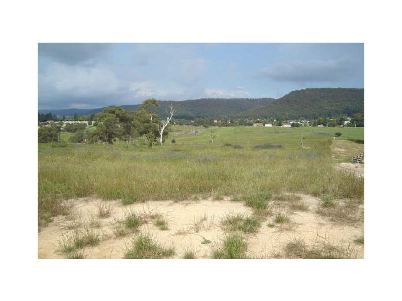 Lot 405 Robertson Street, Bowenfels NSW 2790