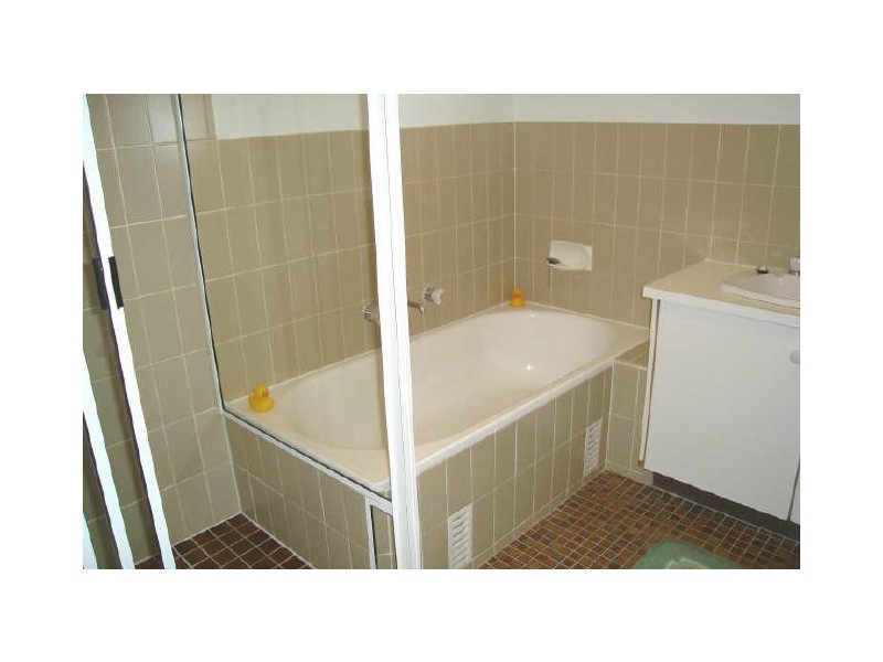 13 Fullagar Avenue, Lithgow NSW 2790