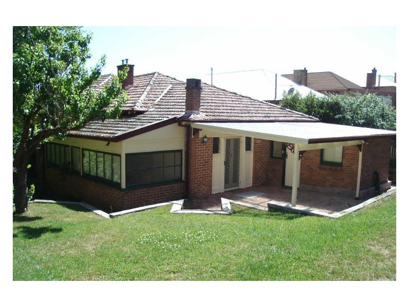 17 Pau Street, Lithgow NSW 2790