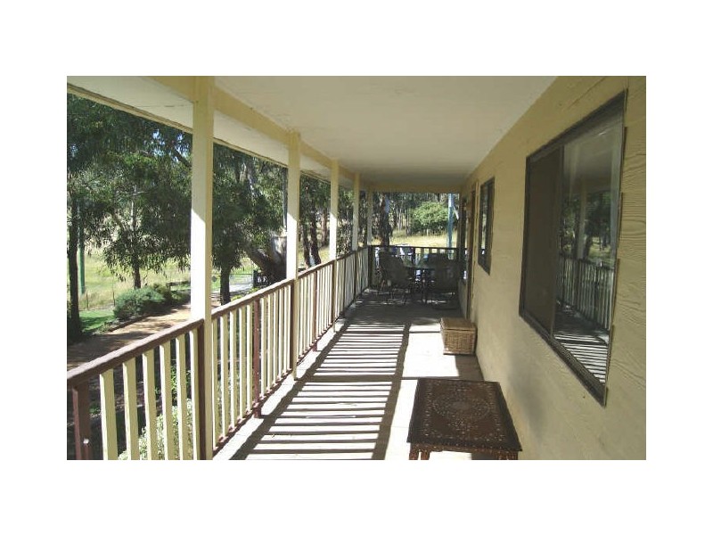 6 Thompson Street, Portland NSW 2847