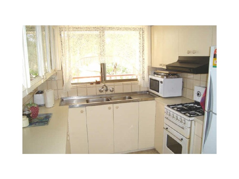 6 Thompson Street, Portland NSW 2847