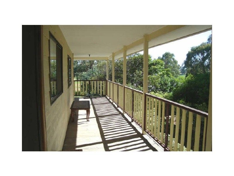 6 Thompson Street, Portland NSW 2847