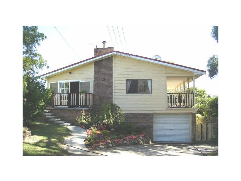 6 Thompson Street, Portland NSW 2847