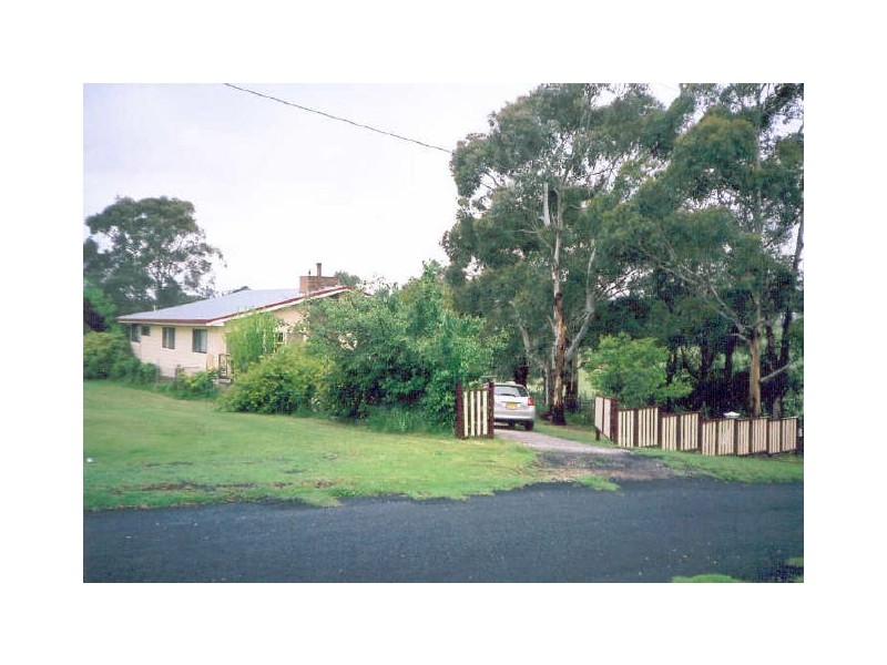 6 Thompson Street, Portland NSW 2847