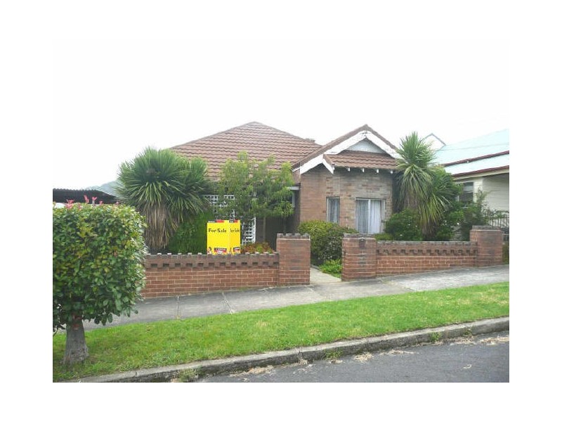 11 Ferro Street, Lithgow NSW 2790
