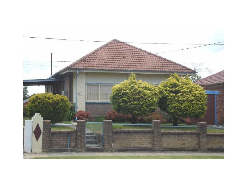 15 Martini Parade, Lithgow NSW 2790