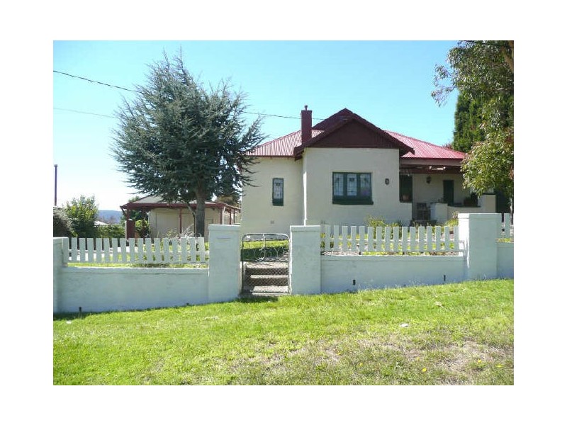 10 Commens Street, Wallerawang NSW 2845