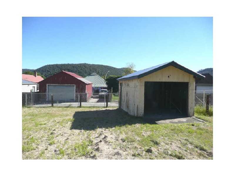 16 Whitton Street, Lithgow NSW 2790