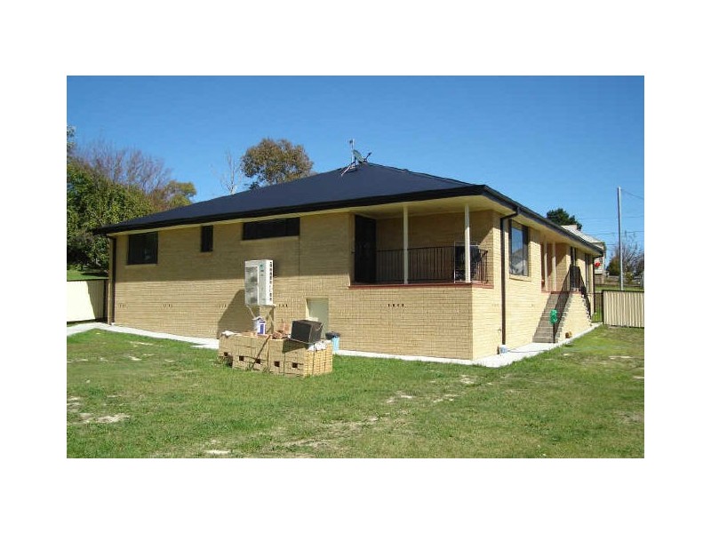 11 Purchas Street, Portland NSW 2847