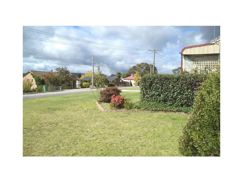 9 Lidsdale Street, Wallerawang NSW 2845