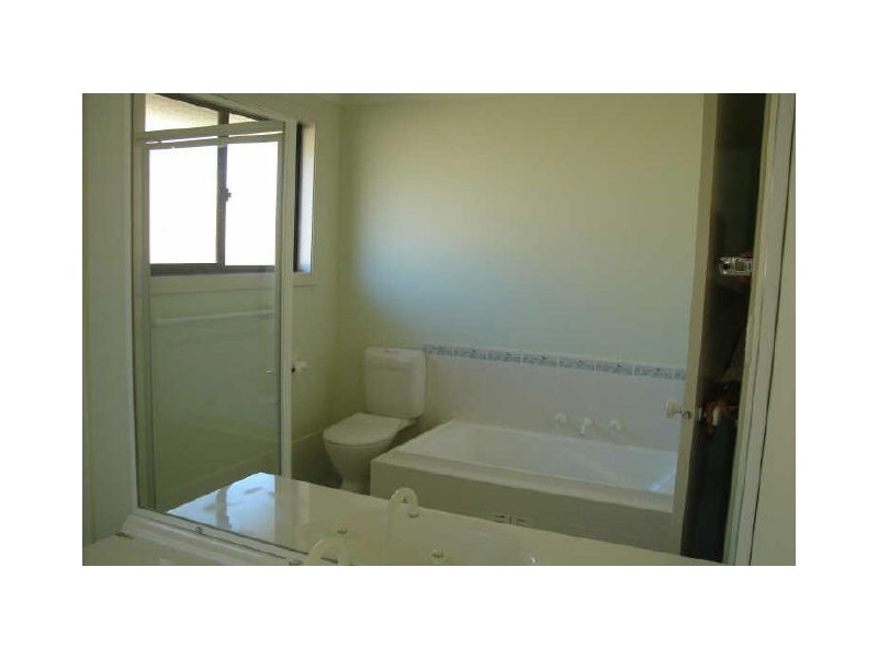 33B Fullagar Avenue, Lithgow NSW 2790