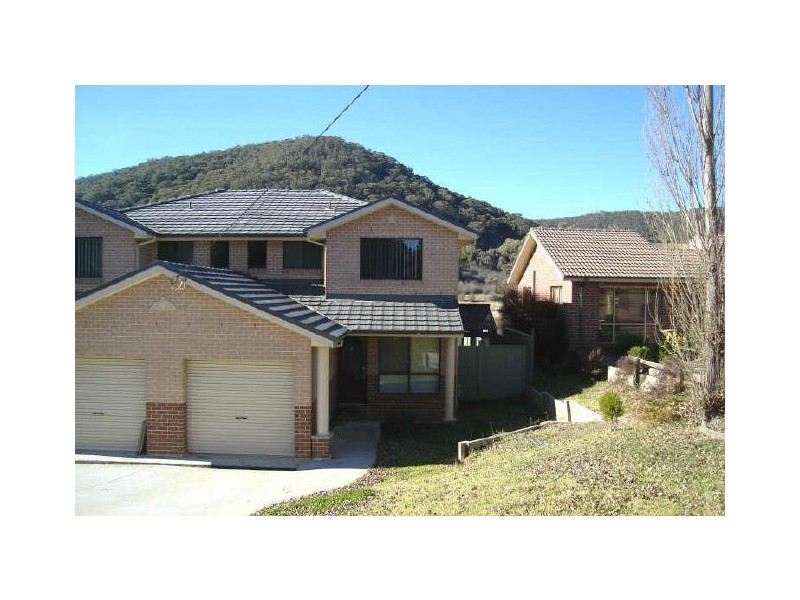 33B Fullagar Avenue, Lithgow NSW 2790