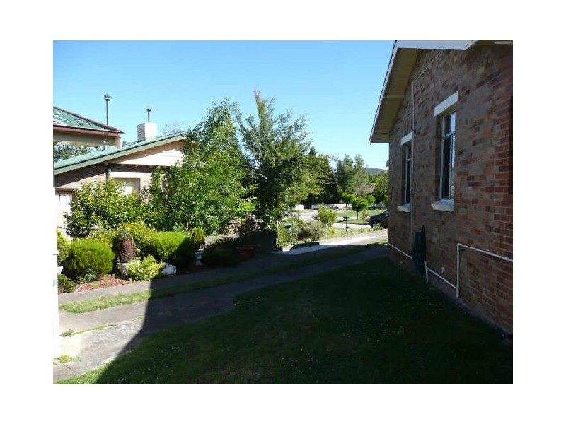 10 The Circle, Lithgow NSW 2790