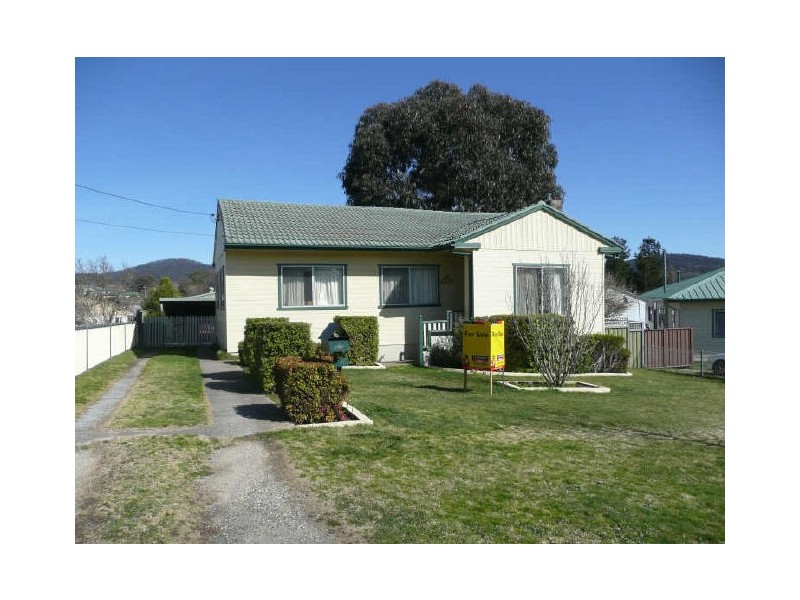 11 Higgins Street, Lithgow NSW 2790