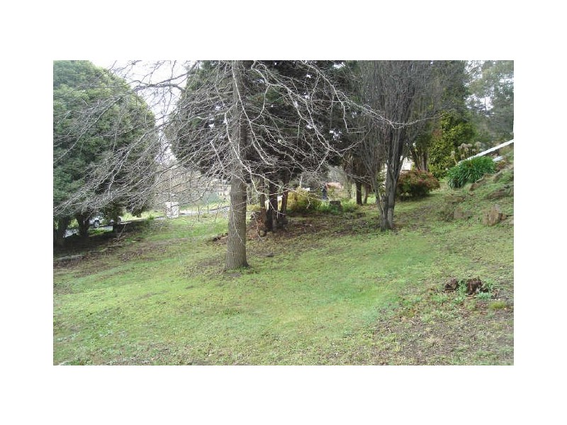 30 Maple Crescent, Lithgow NSW 2790