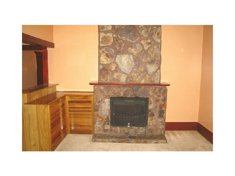 24 Clwydd Street, Lithgow NSW 2790