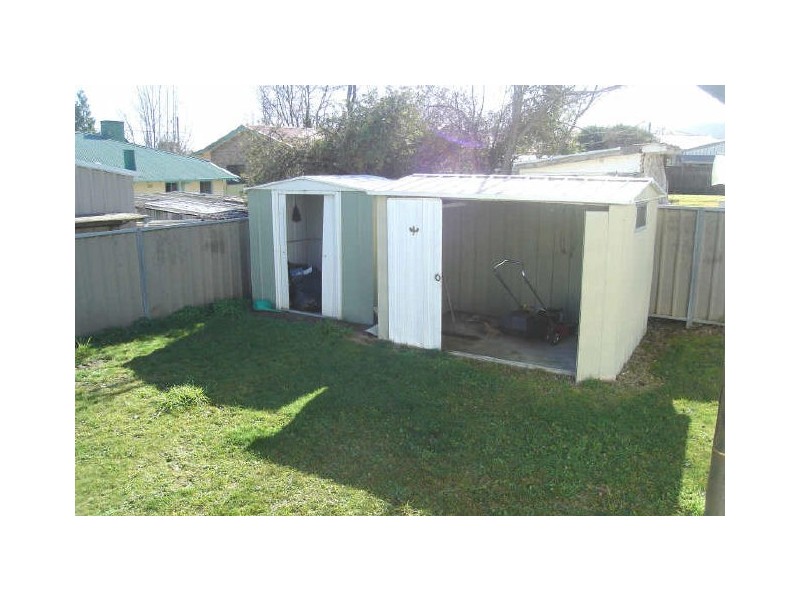 11 The Circle, Lithgow NSW 2790
