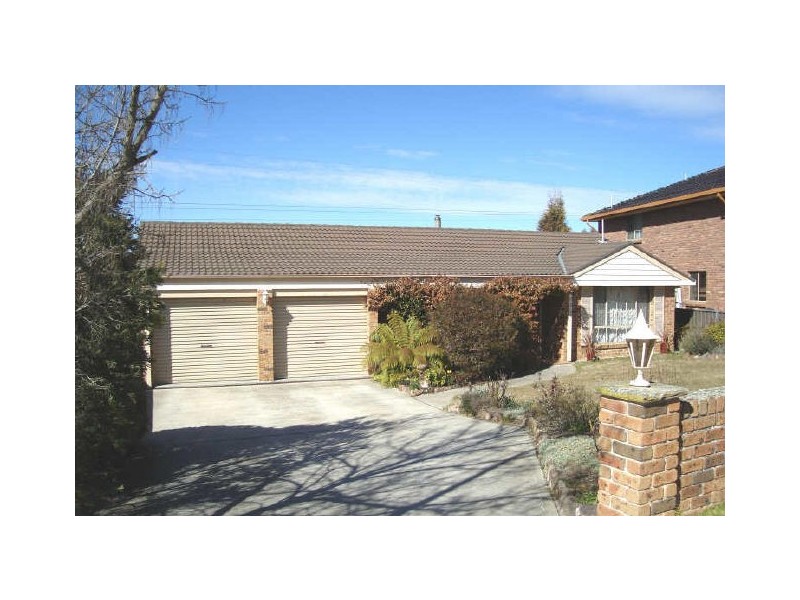 18 Blackett Drive, Wallerawang NSW 2845