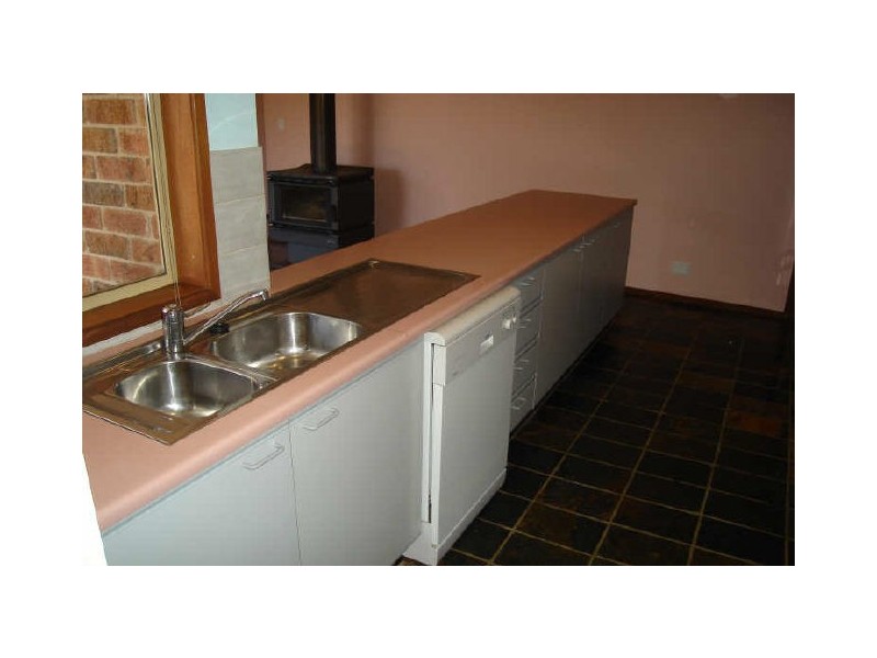 18 Blackett Drive, Wallerawang NSW 2845