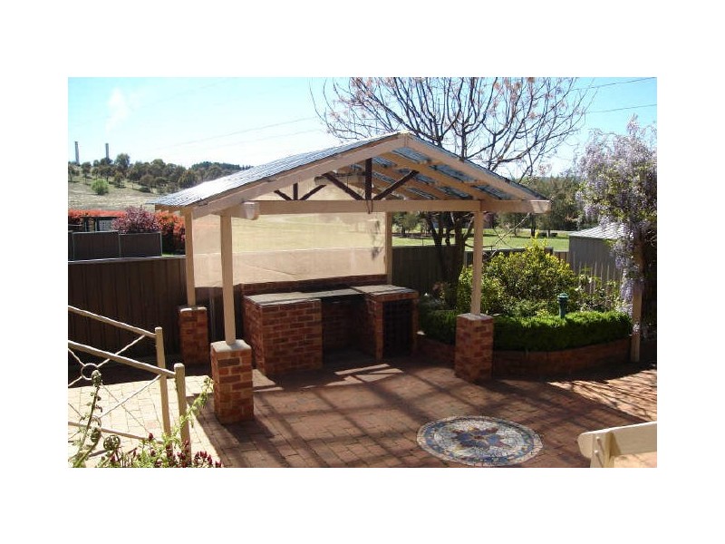 18 Blackett Drive, Wallerawang NSW 2845