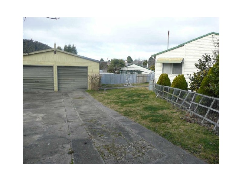 25 Inner Crescent, Lithgow NSW 2790