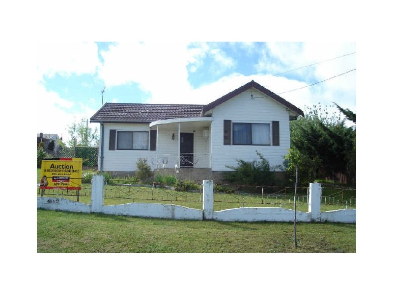 33 Cripps Avenue, Wallerawang NSW 2845