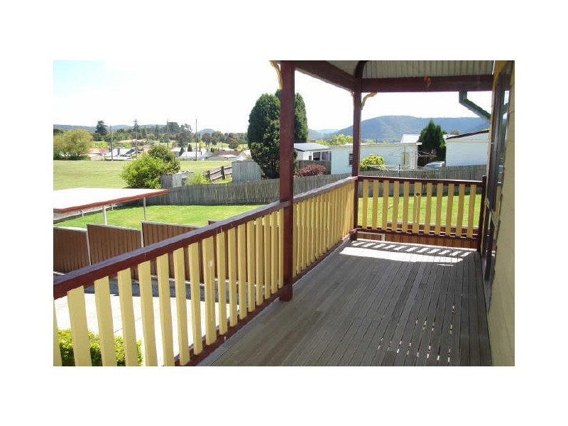 37 Lemnos Street, Lithgow NSW 2790