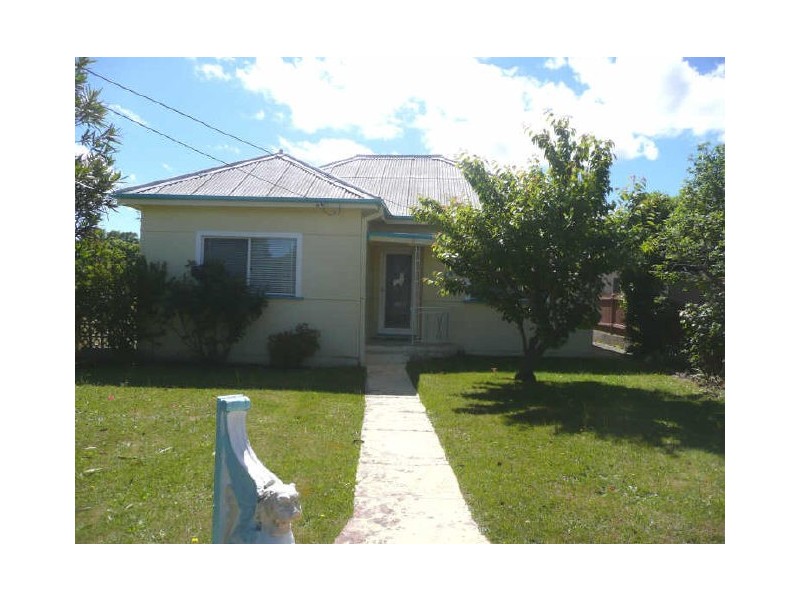 25 Rifle Parade, Lithgow NSW 2790
