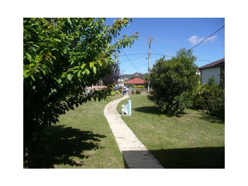 25 Rifle Parade, Lithgow NSW 2790