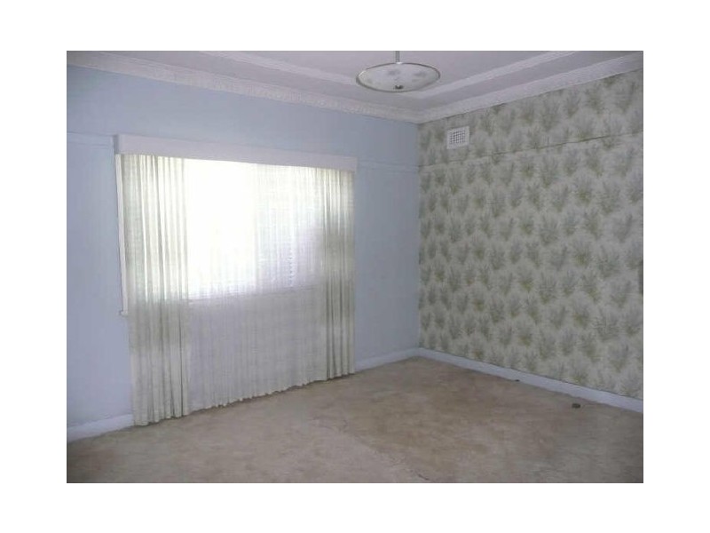 25 Rifle Parade, Lithgow NSW 2790