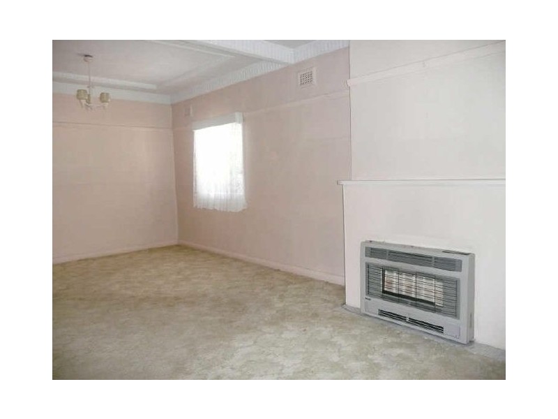 25 Rifle Parade, Lithgow NSW 2790
