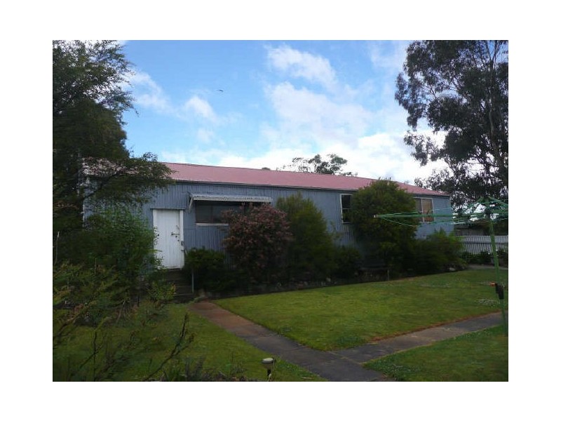 11 Mudgee Street, Wallerawang NSW 2845