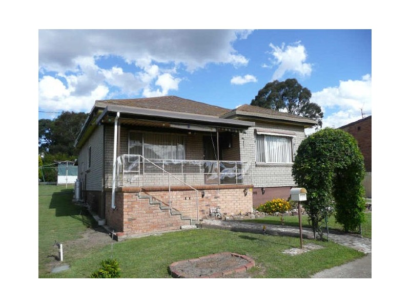 10 Railway Avenue, Portland NSW 2847
