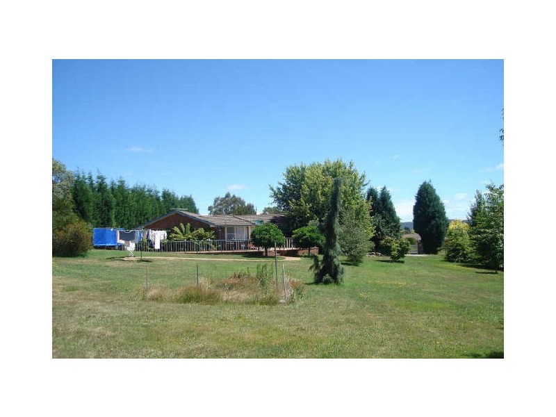 24 Girraween Drive, Marrangaroo NSW 2790