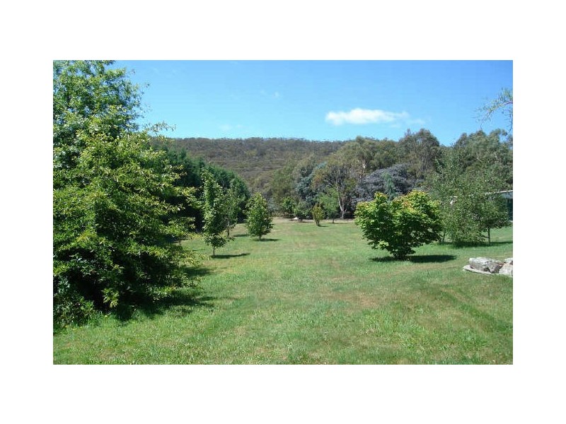 24 Girraween Drive, Marrangaroo NSW 2790