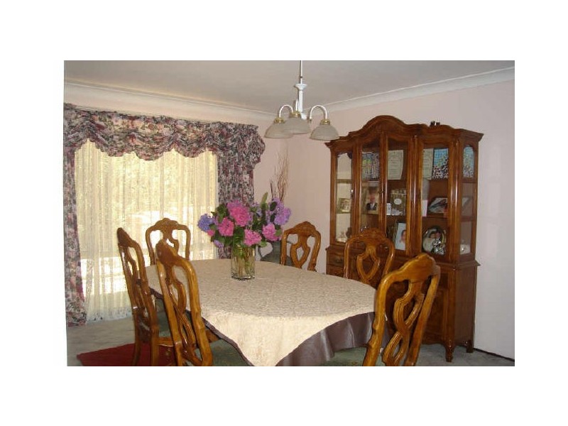 24 Girraween Drive, Marrangaroo NSW 2790