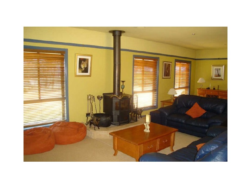 139a Gemalong Close, Marrangaroo NSW 2790