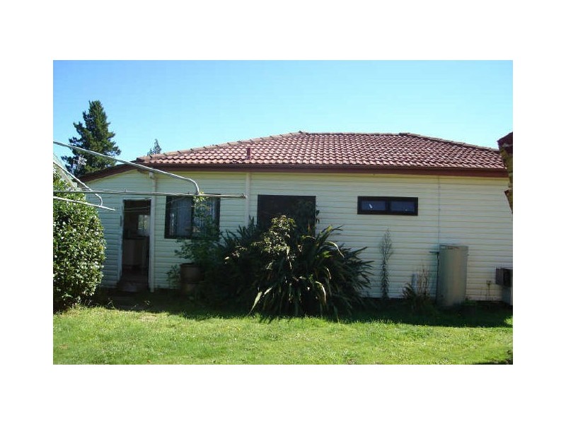 2 Amiens Street, Lithgow NSW 2790