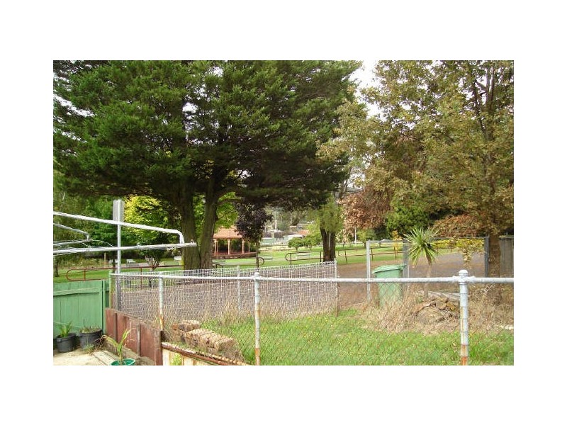 143 Hassans Walls Road, Lithgow NSW 2790