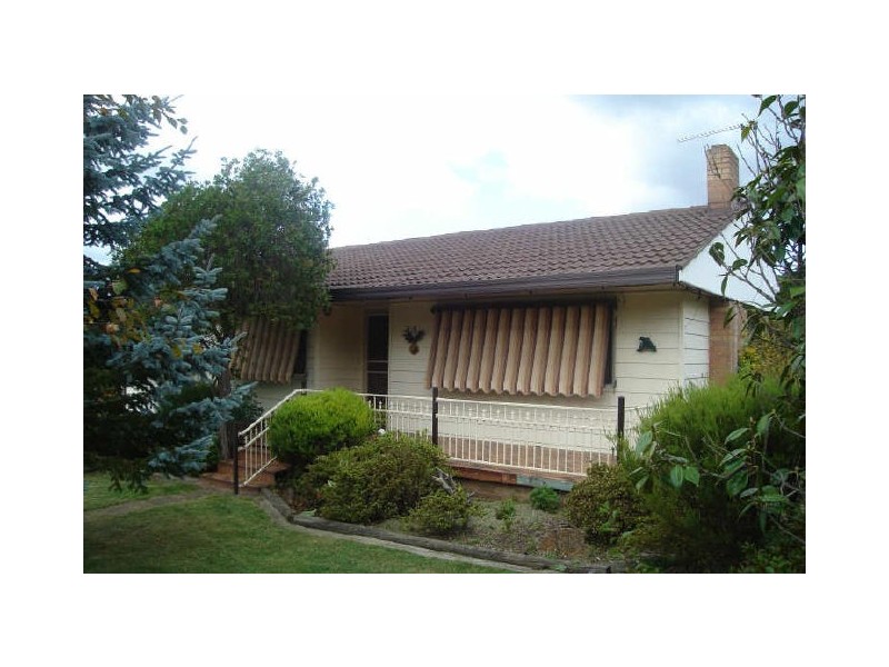 5 Wattle Grove, Lithgow NSW 2790