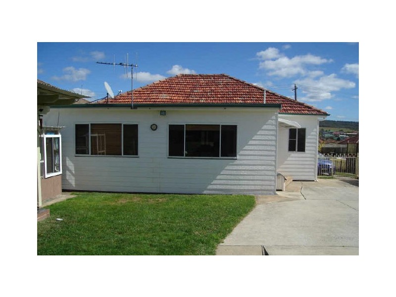 86 Martini Parade, Lithgow NSW 2790