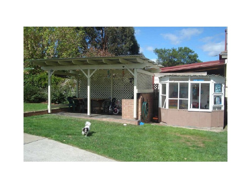 86 Martini Parade, Lithgow NSW 2790