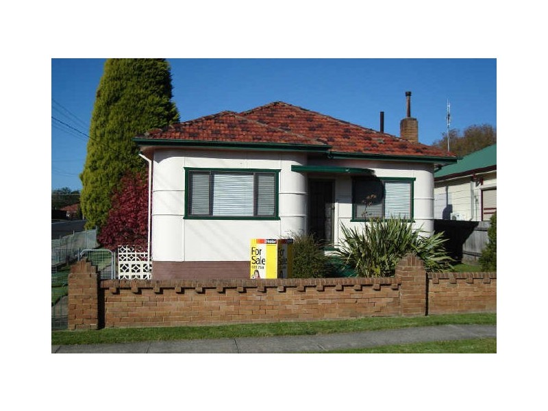 11 Enfield Avenue, Lithgow NSW 2790