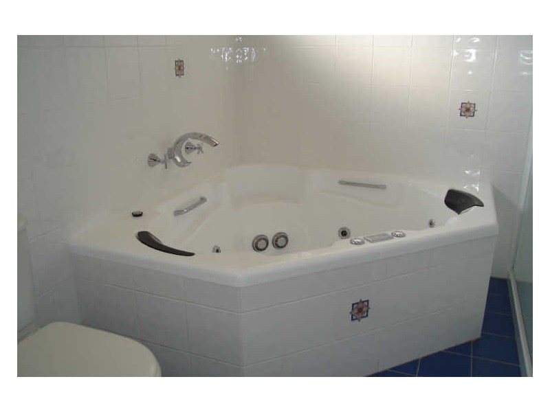 36 Rifle Parade, Lithgow NSW 2790